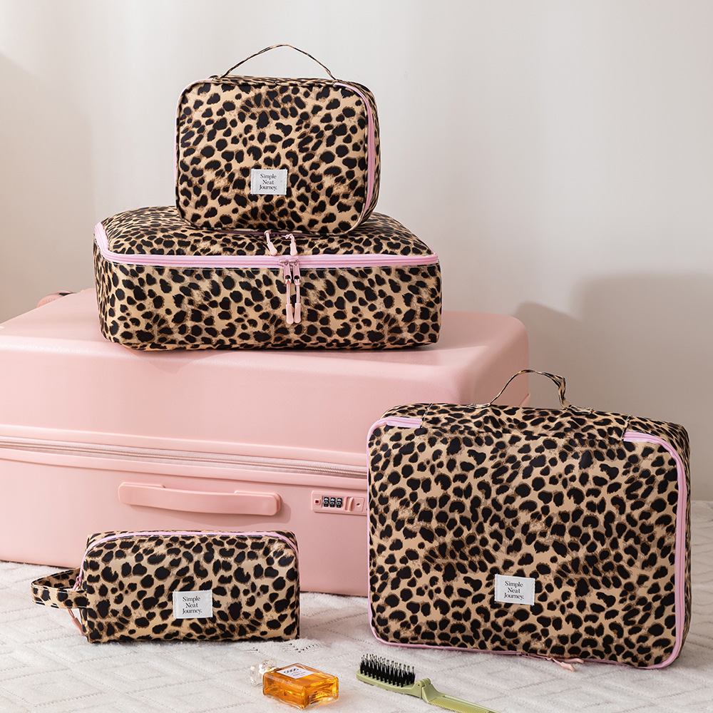 Leopard Makeup Bag Toiletry Cl – Women Accessories Business recenzja i cena