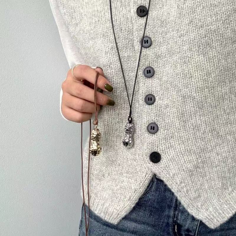 Fashionable Metal Peanut Penda – Women Accessories Meaning recenzja i cena