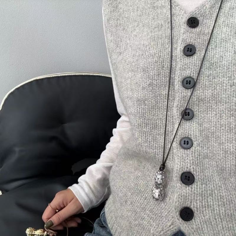 Fashionable Metal Peanut Penda – Women Accessories Meaning recenzja i cena