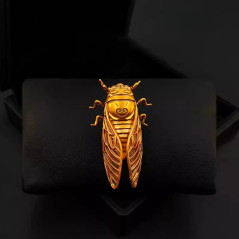 Golden Cicada Brooch with Beau – Women Accessories Meaning recenzja i cena